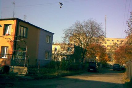Кросівки на дроті: таємний знак чи звичайне хуліганство?