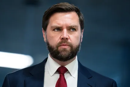 Венс назвав 3 ключові умови, які має передбачати будь-який мирний план для завершення війни в Україні. Фото: РБК