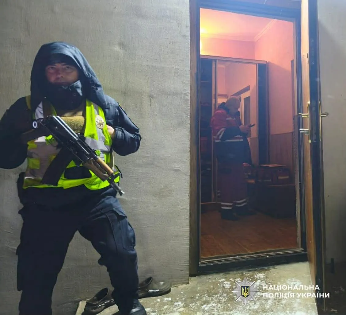 15 лютого на місці події правоохоронці виявили тіла трьох осіб: 42 річного місцевого жителя та його двох дітей віком 13 та 15 років, без ознак життя