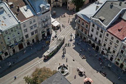 У громадському транспорті Львова умови перевезення валіз суворіші, ніж в аеропортах?