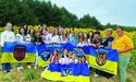 Фермери Бойки вирощують хліб і разом з іншими волонтерами працюють на Перемогу