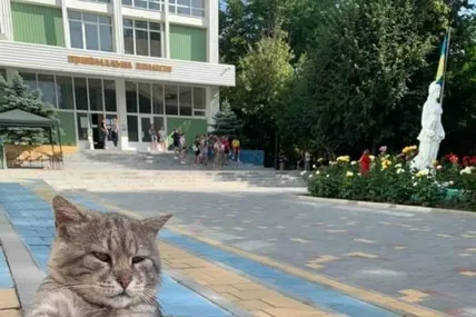 Живий символ Херсонського університету.