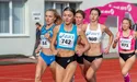 Медалі збирає, як осінні яблука…