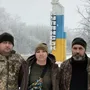 «Зупиняє поліцейський, запитує, куди їдемо. «На ночівлю у готель «Затишок». «Так по нєму только что прілєтєло»…