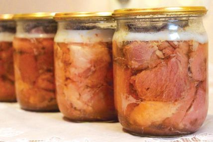 Людям із захворюваннями нирок варто відмовитися від м&rsquo;ясних консервів