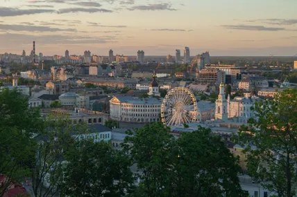 Мерія Парижа присвоїла Києву статус "почесного громадянина"