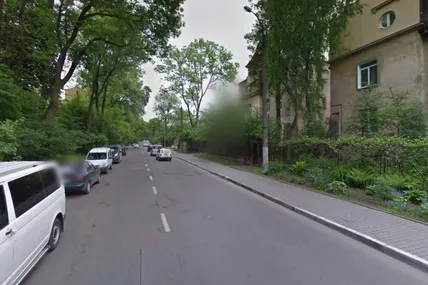 13.07.2026, 16:15				


									Суд у Львові підтвердив штраф водію за 33-секундну зупинку під заборонним знаком							

										Сихівський районний суд Львова відмовився скасувати штраф у розмірі 340 гривень водієві автомобіля BMW, який зупини