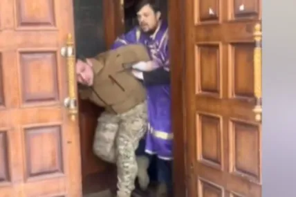 Скріншот з відео