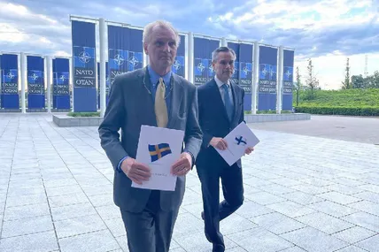 Швеція та Фінляндія подали заявки на вступ у НАТО