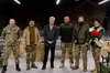 На фронті немає часу для втоми: Порошенко передав дрони у підрозділи, де воюють нардепи восьмого скликання