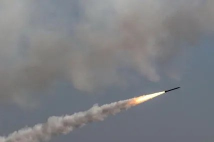 Сьогодні вранці ворог вкотре використав ракети проти українців. Фото із мережі