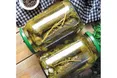 Мариновані огірки з морквяною гичкою