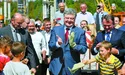 Війна війною, але треба заводи відкривати, житло будувати, дороги латати