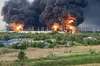 Цієї ночі на нафтобазі в російському Енгельсі внаслідок удару сталася масштабна пожежа