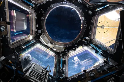 Ілон Маск погрожує зупинити польоти Crew Dragon: конфлікт із Трампом ставить під загрозу ключові місії NASA. Фото: Бабель