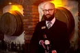 Біле вино — до канапе з ікрою, червоне — до соковитих телячих стейків