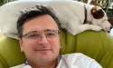 Ексміністр Кулеба опікується собаками, які бачили війну