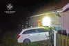 На Львівщині водій легковика в'їхав у житловий будинок: постраждало двоє людей