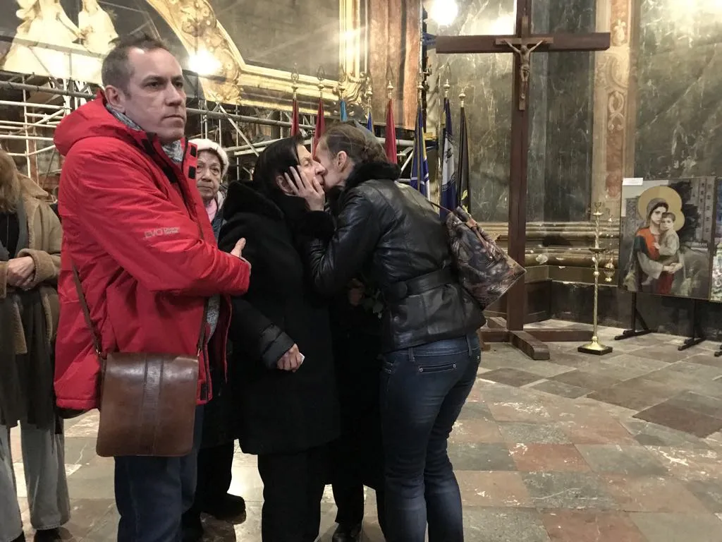 Співчуття згорьованій мамі...