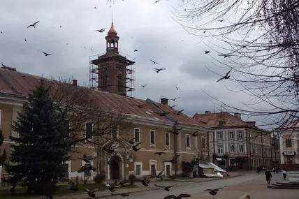 У старовинну бережанську ратушу поступово вдихають нове життя... Фото Державного історико-архітектурного заповідника у м. Бережанах.