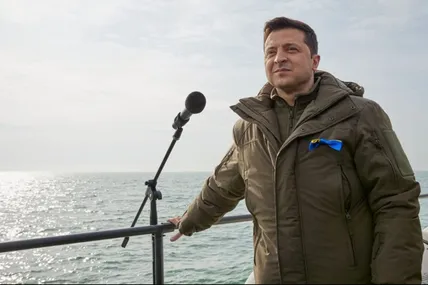 Зеленський оглянув кораблі, серед яких і катер виробництва "Кузня на Рибальському": завод "тероризує" ДБР