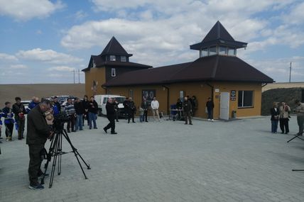 Помирати не лише за Україну&hellip;