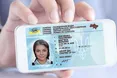 В Україні можна реєструвати авто чи оформити права без використання пластикових бланків