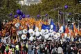 В Барселоні сотні тисяч людей вийшли проти незалежності 