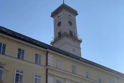 Чому посольства переїхали з Києва до Львова?
