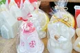 Свічки у формі ангеликів, дзвіночків, тигриків виготовляють іванофранківці Олег та Леся Яреми