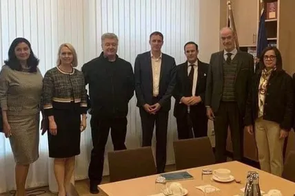 Порошенко зустрівся із послами країн Групи семи та Європейського Союзу в Україні. Фото "ЄС"