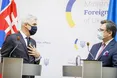 Глава МЗС Словаччини вибачився за свого прем’єра