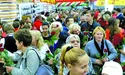 Троянди з рук виривали, гречку мішками хапали...