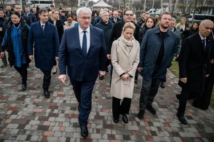Міністр закордонних справ України та міністри країн ЄС в Бучі. Фото: МЗС