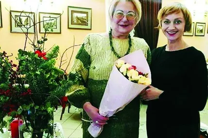 Актриса Римма Зюбіна, яка у 2020 році читала диктант, після «перемоги» зустрілася з Христиною Гоянюк (зліва).