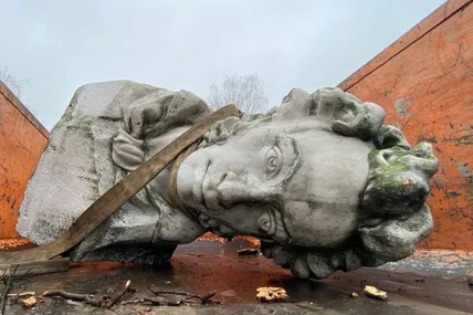 Закон “АнтиПушкін”. Фото умовне