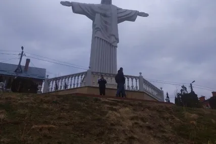 Статуя Ісуса Христа.