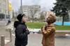 Він чекав біля операційної: біля лікарні св. Пантелеймона встановили скульптуру хлопчика