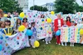 Понад 8 тисяч долоньок з усього світу: у Новояворівську — світовий рекорд «Дитячі долоньки за мир»