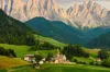 Італійське село Фунес закриває вільний доступ до «інстаграмної» церкви