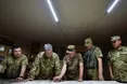 Порошенко розповів, як українські захисники зірвали наступ російських військ на Донбас