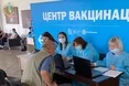 “Навіть не знаємо, що ще треба робити, аби люди вакцинувалися. За руку їх вести?!”
