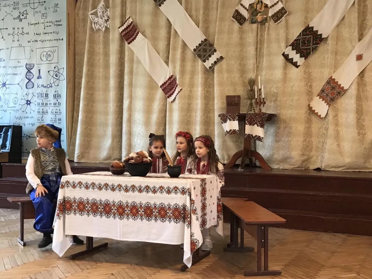 В очікуванні колядників.