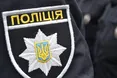 У Львові на зупинці транспорту знайшли сумку зі зброєю та набоями: поліція здійснює перевірку