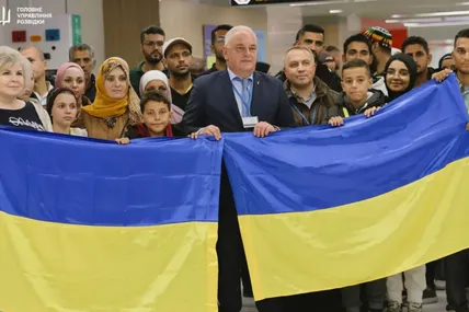 Україна евакуювала із Гази 48 українців та 9 палестинців. Фото: ГУР МО