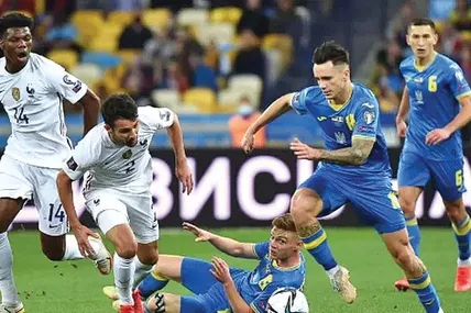 Чотири роки тому Україна зіграла в Києві з Францією внічию – 1:1. Красень-гол забив тоді Микола Шапаренко. Фото fakty.ua
