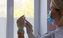 Масову вакцинацію українців від коронавірусу завершать до кінця 2021 року