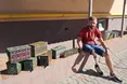 «Ці коробки мають для мене особливу цінність, бо їх привезли звідти, де отримав поранення»