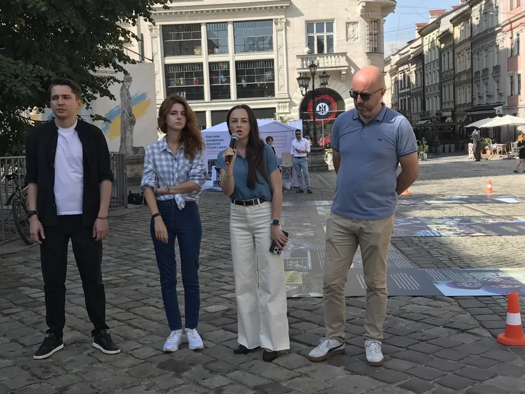Учасники фотовиставки у Львові (зліва направо) Азіз Умєров, Олександра Єфименко, Вікторія Нестеренко та Денис Чистіков.
