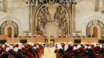 Архієрейський собор РПЦ заборонив православним вінчатися з єретиками
